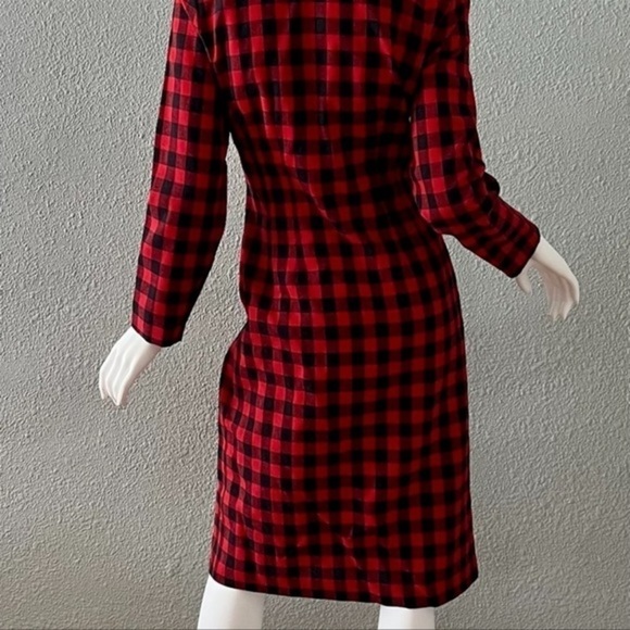 First focus. Size 5/6  beautiful 1980s button down dress - Picture 5 of 12